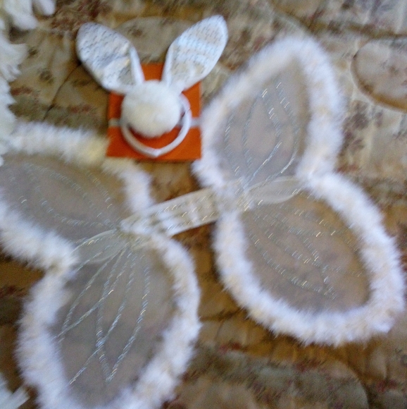 Playboy Angel or bunny with feather boa, real pipe, wings & tail EUC small to me - Picture 10 of 12
